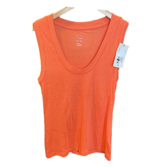 Simple Scoop Neck Tank - Picture 3 of 8